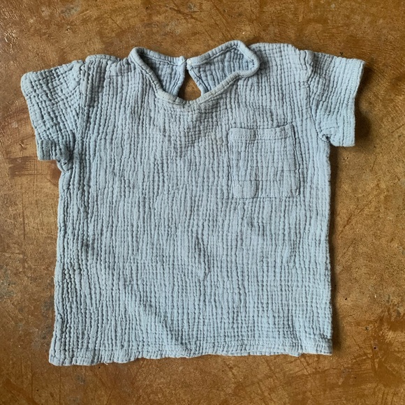 2 piece top and shorts - Picture 2 of 5